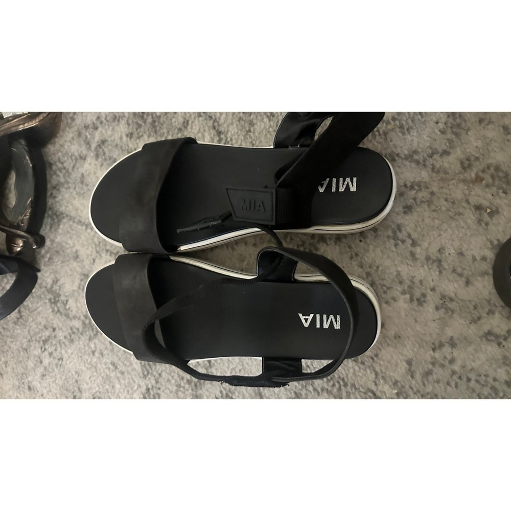 Sandals platform size 9